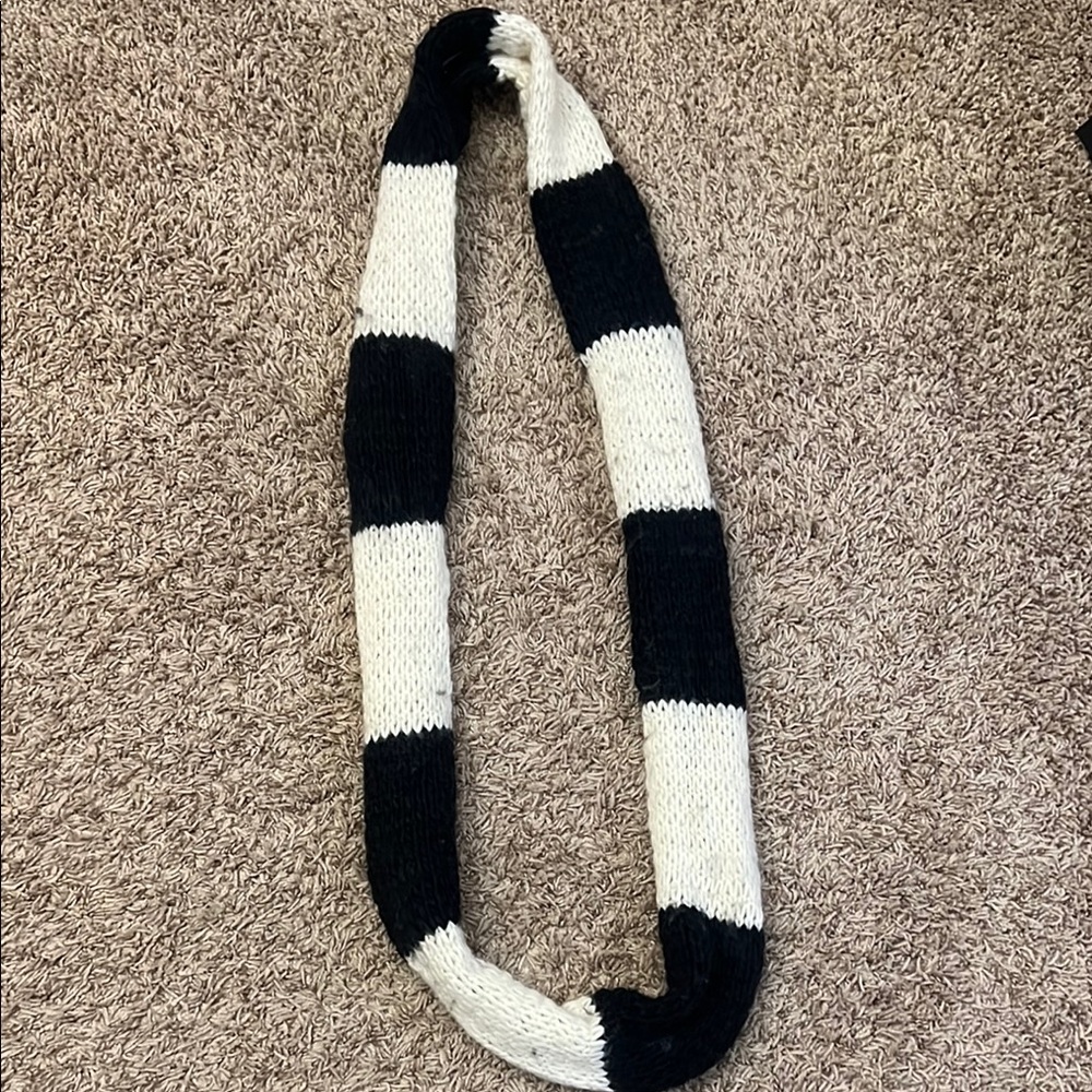 Hollister Black and White Striped infinity Scarf